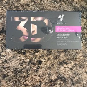 New in Box Younique Moodstruck 3D Fiber Lashes+